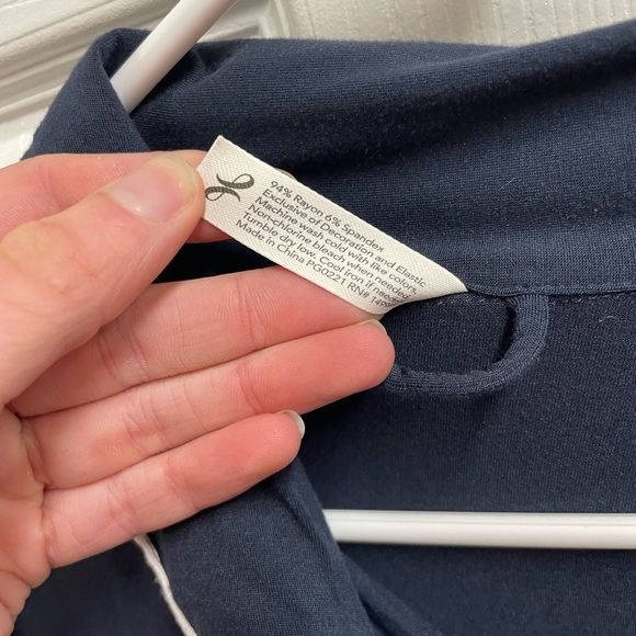 Lively button down - size large NWOT - Picture 4 of 4